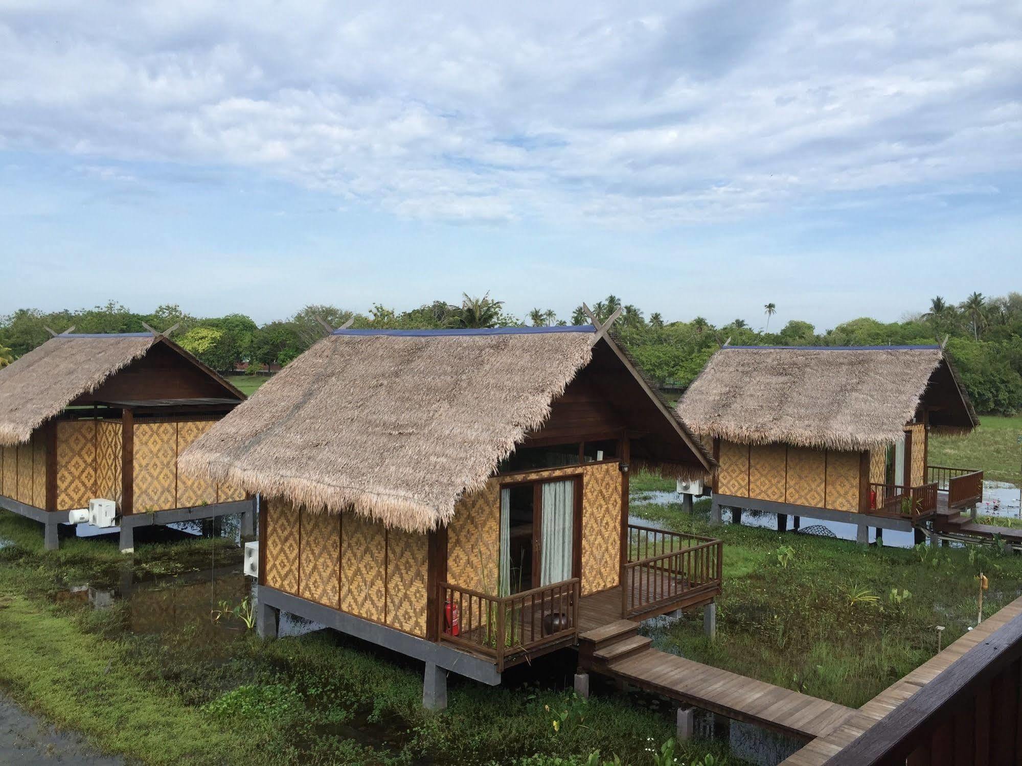 The Gemalai Village Pantai Cenang  Exteriör bild